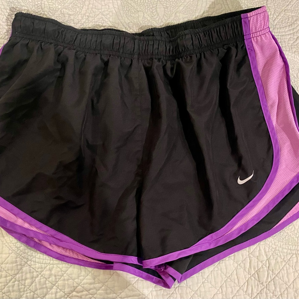 XXL Nike Women's Black and Pink DRI-FIT Shorts